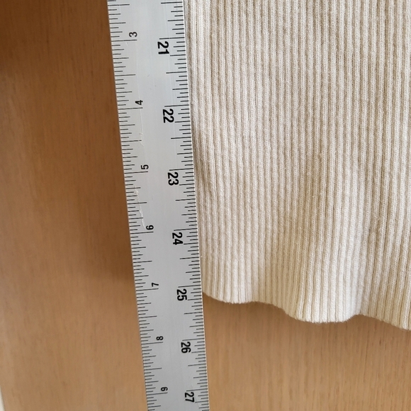 H&M Cream Ribbed Knit Top - Picture 6 of 7